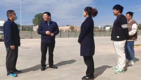  甘肅物流集團(tuán)黨委書記、董事長(zhǎng)王月成深入民航物流公司檢查雙節(jié)期間安全運(yùn)營(yíng)保障工作并慰問一線職工