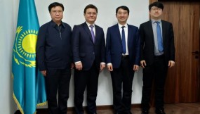  哈薩克斯坦總統(tǒng)顧問兼發(fā)改署署長會見甘肅國際物流集團出訪團